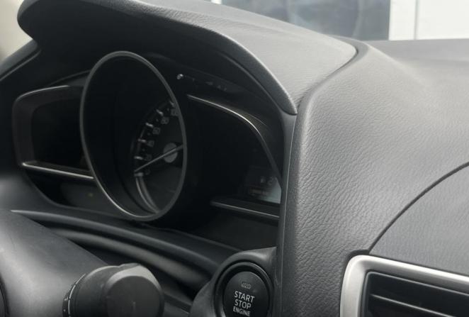 Mazda 3 III (BM) Рестайлинг с пробегом 2018 года, цена 1 460 000 рублей, 89943 км, седан, Автокод Объявления