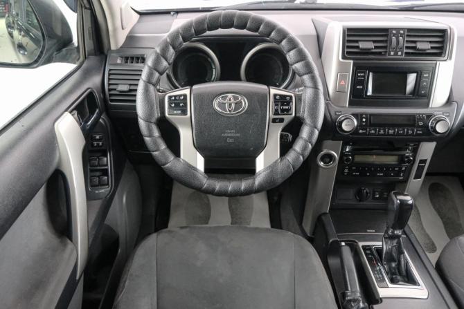 Toyota Land Cruiser Prado 150 Series с пробегом 2012 года, цена 3 049 000 рублей, 239700 км, внедорожник, Автокод Объявления