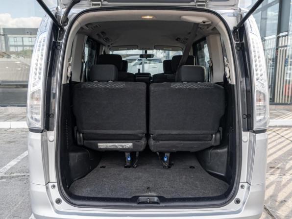 Nissan Serena IV (C26) с пробегом 2013 года, цена 1 599 000 рублей, 160296 км, минивэн, Автокод Объявления