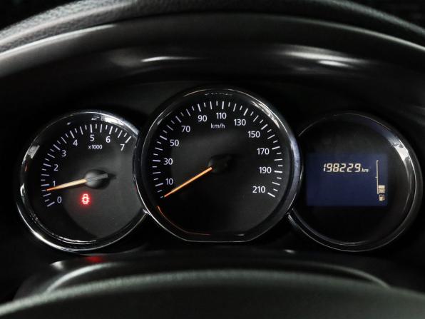 Renault Logan II с пробегом 2014 года, цена 589 000 рублей, 198000 км, седан, Автокод Объявления