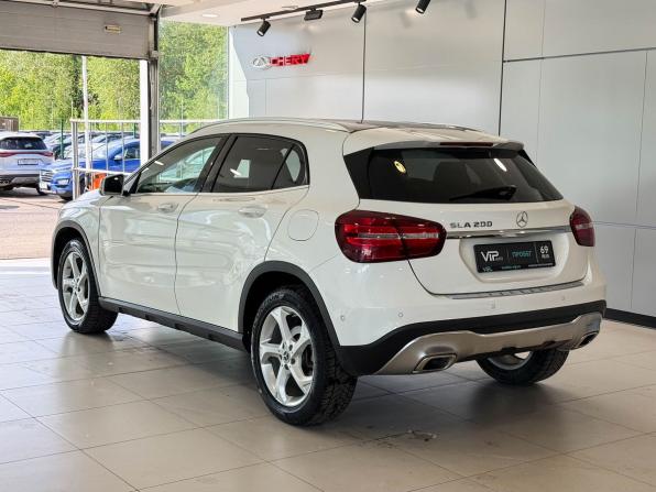 Mercedes-Benz GLA I (X156) Рестайлинг с пробегом 2018 года, цена 2 187 000 рублей, 59759 км, внедорожник, Автокод Объявления