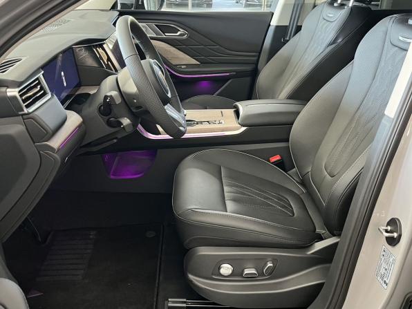 Новый Hongqi HS7 II 2025 года, цена 5 200 000 рублей, внедорожник, Автокод Объявления