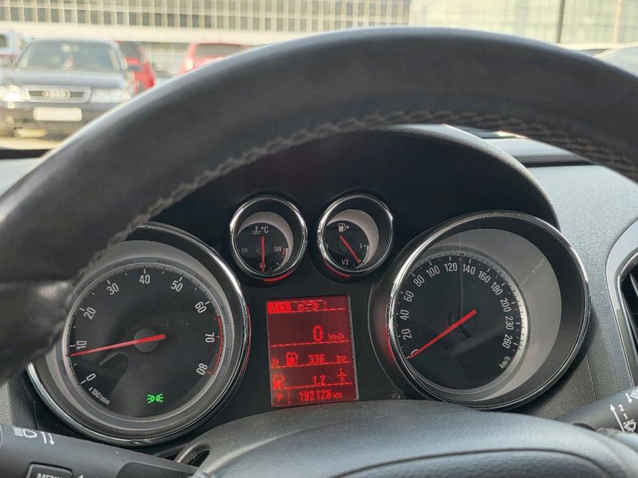 Opel Astra J Рестайлинг Новосибирск  - изображение 17