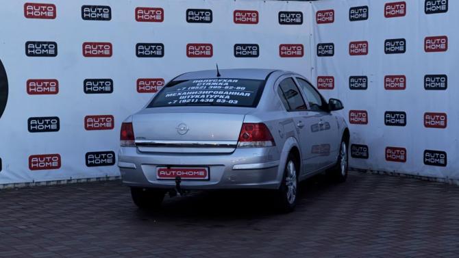 Opel Astra H Рестайлинг с пробегом 2012 года, цена 379 990 рублей, 276000 км, седан, Автокод Объявления