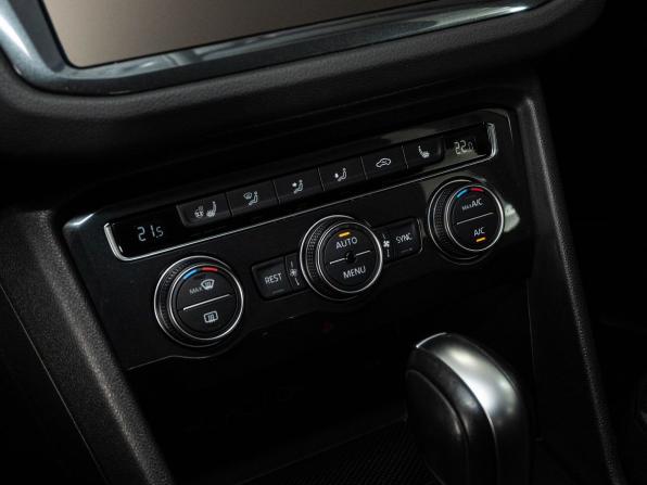 Volkswagen Tiguan II с пробегом 2020 года, цена 2 888 000 рублей, 55720 км, внедорожник, Автокод Объявления