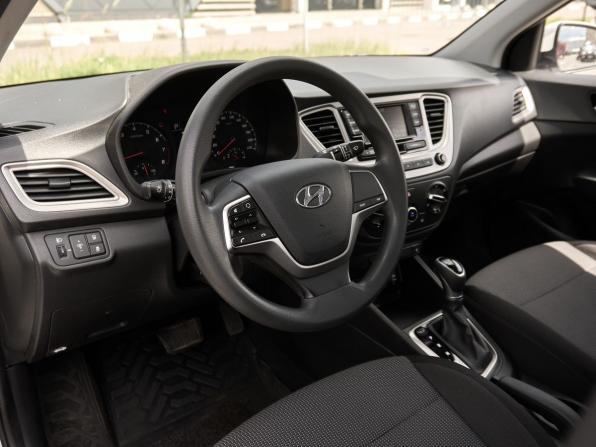 Hyundai Solaris II Рестайлинг с пробегом 2021 года, цена 1 794 000 рублей, 44838 км, седан, Автокод Объявления