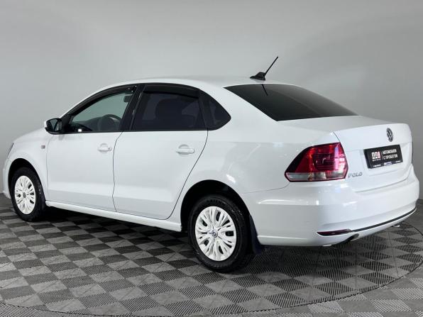 Volkswagen Polo V Рестайлинг с пробегом 2018 года, цена 950 000 рублей, 82806 км, седан, Автокод Объявления