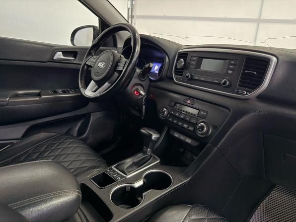 Kia Sportage IV Рестайлинг с пробегом 2019 года, цена 2 099 000 рублей, 128348 км, внедорожник, Автокод Объявления