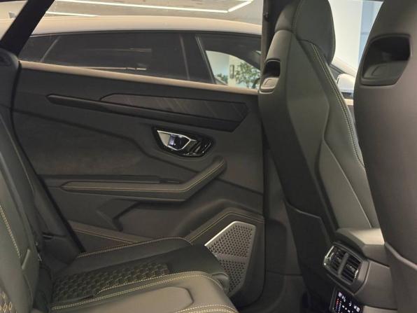 Lamborghini Urus I с пробегом 2021 года, цена 28 900 000 рублей, 44096 км, внедорожник, Автокод Объявления