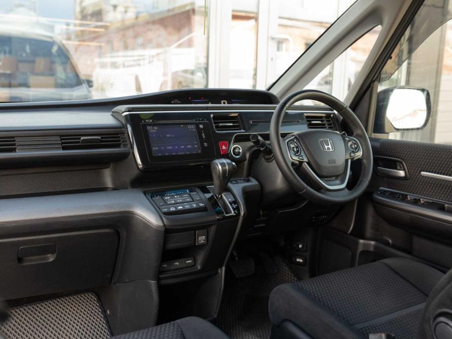 Honda Stepwgn V Новосибирск  - изображение 10