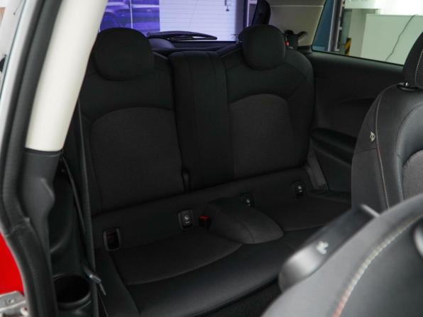 Mini Hatch III (F55/F56) с пробегом 2014 года, цена 1 360 444 рубля, 135720 км, хэтчбек, Автокод Объявления