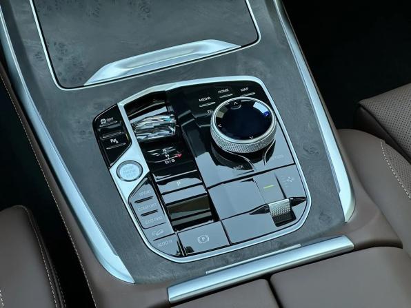 BMW X7 I (G07) Рестайлинг с пробегом 2026 года, цена 19 990 000 рублей, 20 км, внедорожник, Автокод Объявления