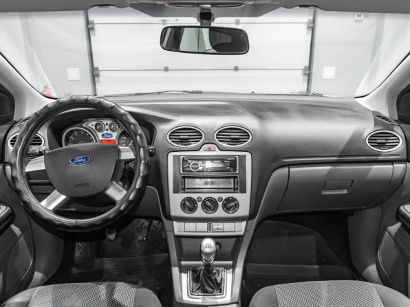 Ford Focus II Рестайлинг с пробегом 2011 года, цена 495 000 рублей, 296923 км, седан, Автокод Объявления