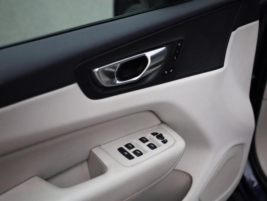 Volvo XC60 II Рестайлинг Санкт-Петербург  - изображение 23