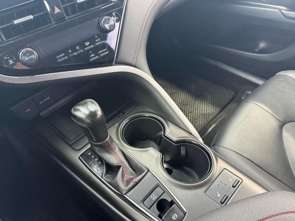 Toyota Camry VIII (XV70) Рестайлинг с пробегом 2021 года, цена 2 849 000 рублей, 150000 км, седан, Автокод Объявления