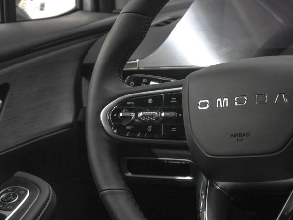 Omoda C5 I с пробегом 2023 года, цена 1 950 000 рублей, 35111 км, внедорожник, Автокод Объявления