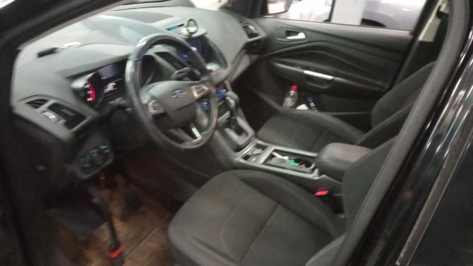 Ford Kuga II Рестайлинг с пробегом 2018 года, цена 1 653 000 рублей, 104704 км, внедорожник, Автокод Объявления