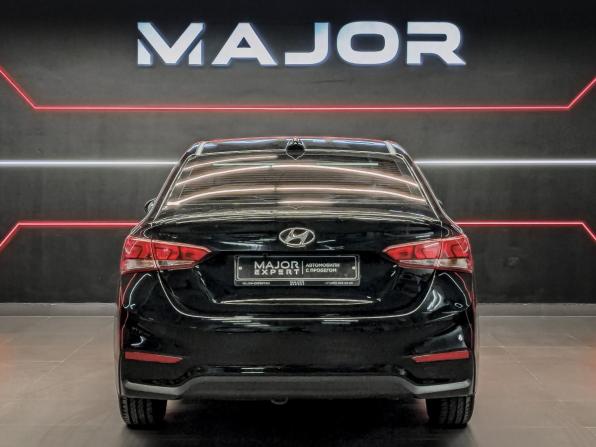 Hyundai Solaris II с пробегом 2017 года, цена 1 260 000 рублей, 118170 км, седан, Автокод Объявления