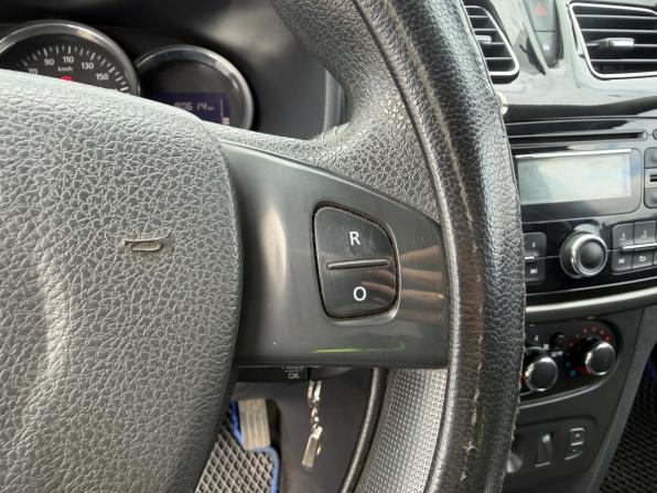 Renault Logan II с пробегом 2014 года, цена 770 000 рублей, 90599 км, седан, Автокод Объявления