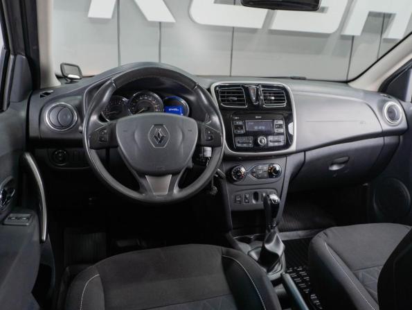 Renault Sandero II с пробегом 2017 года, цена 1 050 000 рублей, 124495 км, хэтчбек, Автокод Объявления