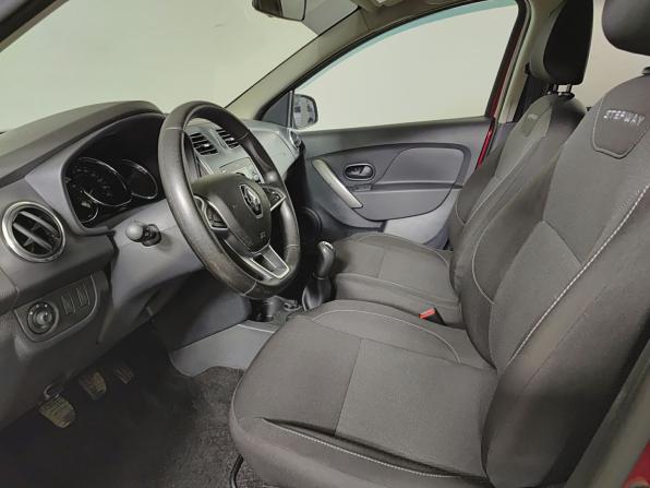 Renault Sandero II Рестайлинг с пробегом 2018 года, цена 1 250 000 рублей, 59000 км, хэтчбек, Автокод Объявления