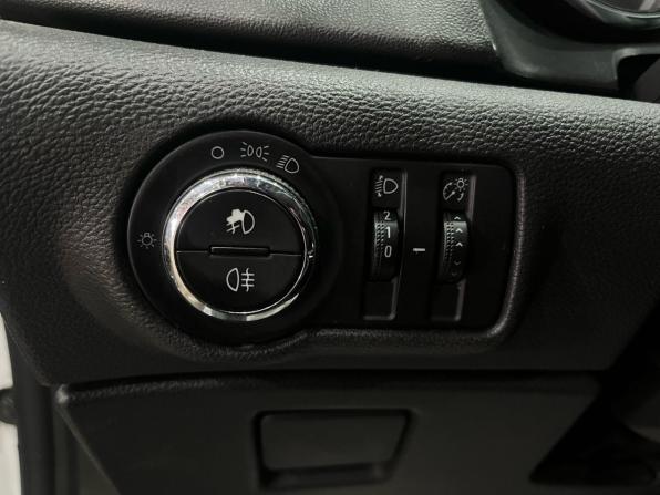 Opel Astra J с пробегом 2011 года, цена 580 000 рублей, 235350 км, хэтчбек, Автокод Объявления