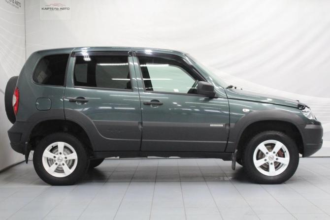 Chevrolet Niva I Рестайлинг с пробегом 2017 года, цена 799 000 рублей, 63017 км, внедорожник, Автокод Объявления