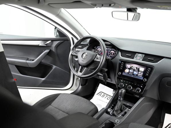Skoda Octavia III (A7) Рестайлинг с пробегом 2019 года, цена 1 159 000 рублей, 73394 км, лифтбек, Автокод Объявления