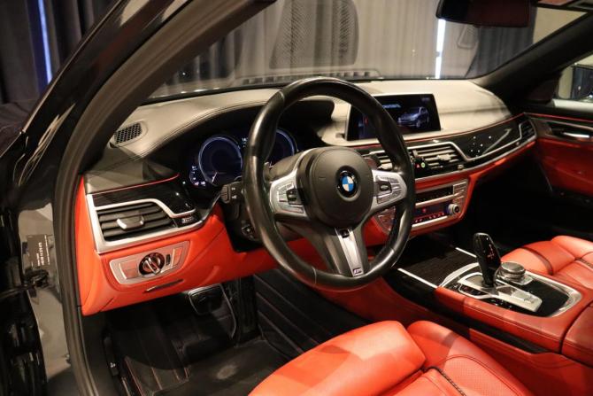 BMW 7 серии VI (G11/G12) с пробегом 2018 года, цена 5 180 000 рублей, 87857 км, седан, Автокод Объявления