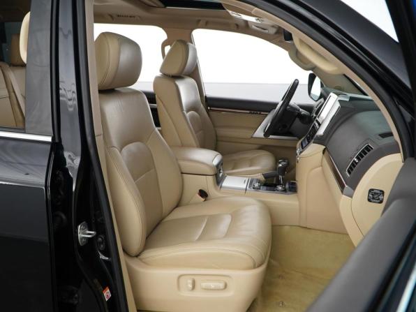 Toyota Land Cruiser 200 Series Рестайлинг 2 с пробегом 2016 года, цена 5 898 444 рубля, 129164 км, внедорожник, Автокод Объявления