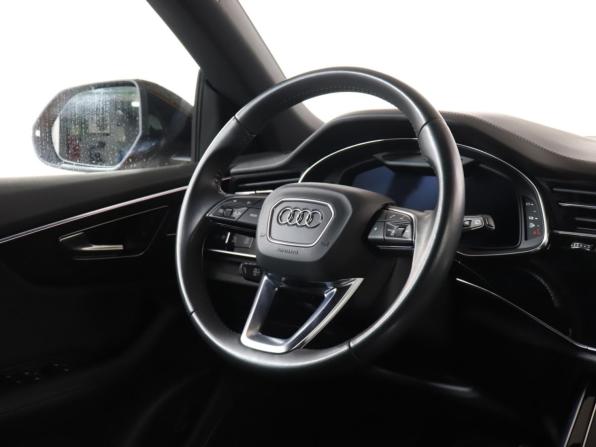 Audi Q8 I (4M) с пробегом 2018 года, цена 6 299 000 рублей, 58339 км, внедорожник, Автокод Объявления