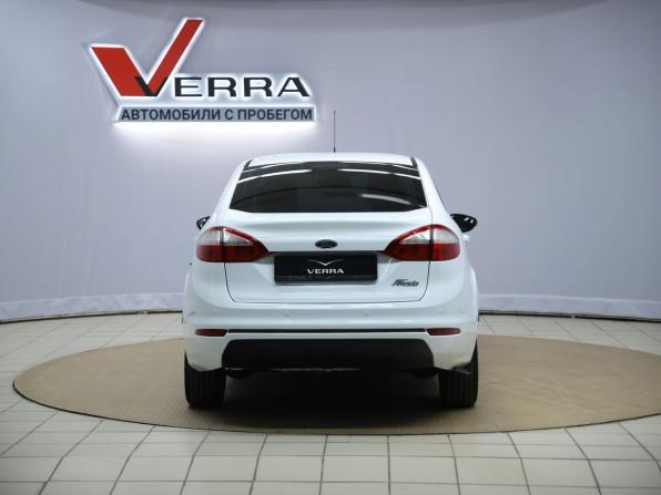 Ford Fiesta Mk6 Рестайлинг с пробегом 2015 года, цена 790 000 рублей, 164264 км, седан, Автокод Объявления