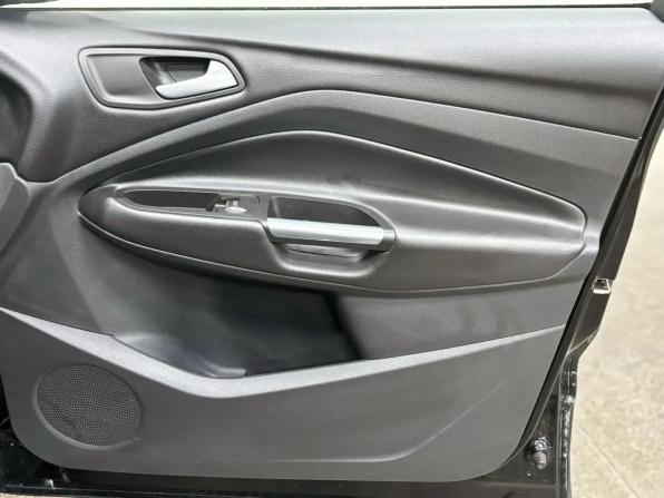 Ford Kuga II Рестайлинг с пробегом 2019 года, цена 1 859 000 рублей, 106111 км, внедорожник, Автокод Объявления