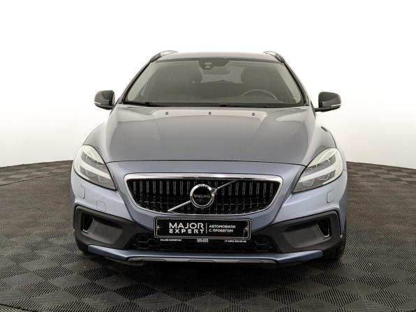 Volvo V40 II Рестайлинг с пробегом 2019 года, цена 2 260 000 рублей, 28752 км, хэтчбек, Автокод Объявления