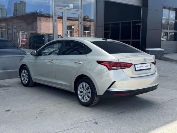 Hyundai Solaris II Рестайлинг с пробегом 2020 года, цена 1 390 000 рублей, 94760 км, седан, Автокод Объявления