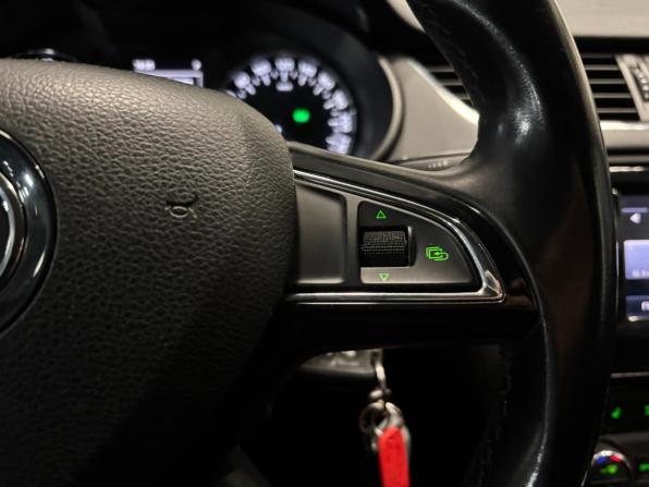 Skoda Octavia III (A7) с пробегом 2014 года, цена 1 049 000 рублей, 182000 км, лифтбек, Автокод Объявления