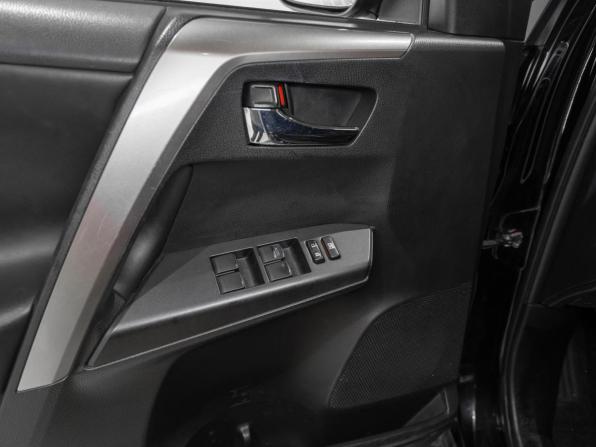Toyota RAV4 IV (XA40) Рестайлинг с пробегом 2019 года, цена 2 550 000 рублей, 109212 км, внедорожник, Автокод Объявления
