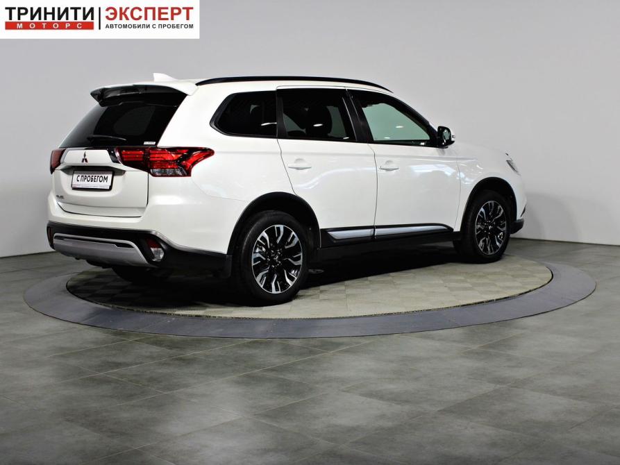 Mitsubishi Outlander III Рестайлинг 3 Белгород  - изображение 5