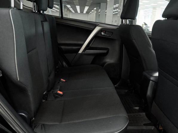 Toyota RAV4 IV (XA40) Рестайлинг с пробегом 2018 года, цена 2 408 000 рублей, 116631 км, внедорожник, Автокод Объявления