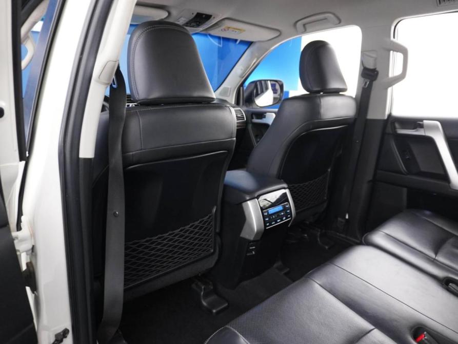Toyota Land Cruiser Prado 150 Series Рестайлинг 2 Москва  - изображение 11