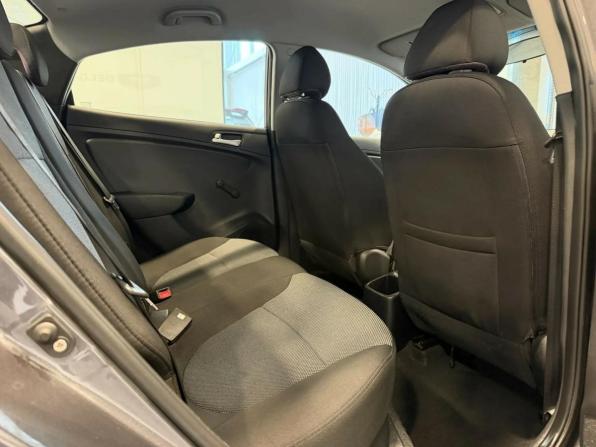 Hyundai Solaris I с пробегом 2012 года, цена 820 000 рублей, 142070 км, седан, Автокод Объявления