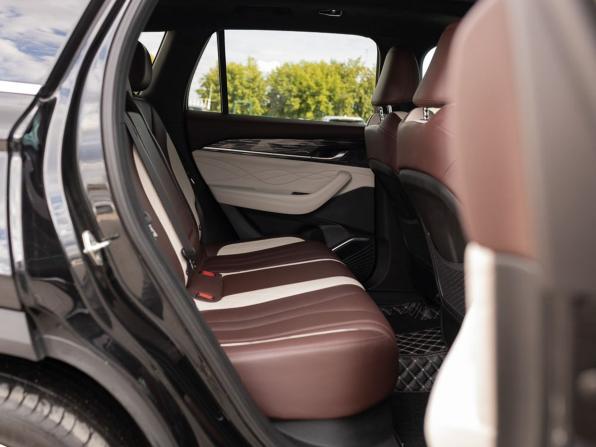 Geely Monjaro I с пробегом 2023 года, цена 2 650 000 рублей, 100991 км, внедорожник, Автокод Объявления