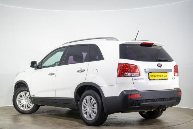 Kia Sorento II с пробегом 2011 года, цена 1 299 000 рублей, 241000 км, внедорожник, Автокод Объявления