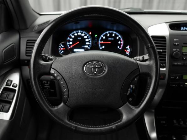Toyota Land Cruiser Prado 120 Series Рестайлинг с пробегом 2008 года, цена 1 990 000 рублей, 220469 км, внедорожник, Автокод Объявления