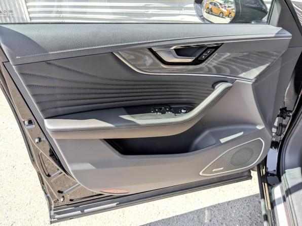 Hongqi HS5 I Рестайлинг с пробегом 2023 года, цена 3 200 000 рублей, 12309 км, внедорожник, Автокод Объявления