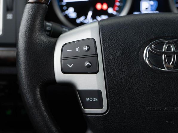 Toyota Land Cruiser 200 Series Рестайлинг 1 с пробегом 2013 года, цена 3 799 050 рублей, 284537 км, внедорожник, Автокод Объявления