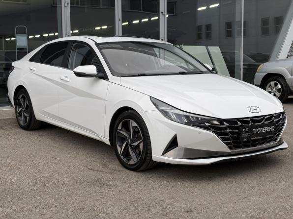 Hyundai Elantra VII (CN7) с пробегом 2022 года, цена 1 999 000 рублей, 90000 км, седан, Автокод Объявления