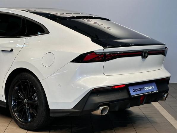 Changan UNI-V I с пробегом 2024 года, цена 2 390 000 рублей, 34010 км, лифтбек, Автокод Объявления