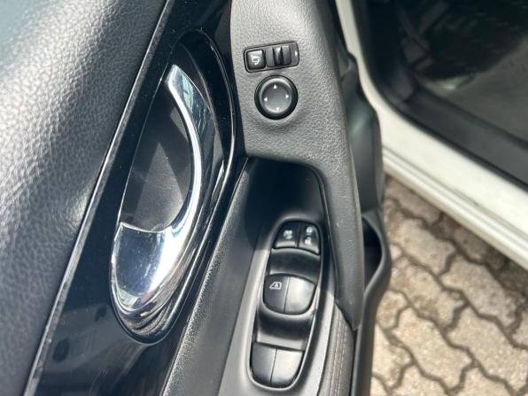 Nissan Qashqai II с пробегом 2018 года, цена 1 550 000 рублей, 177891 км, внедорожник, Автокод Объявления