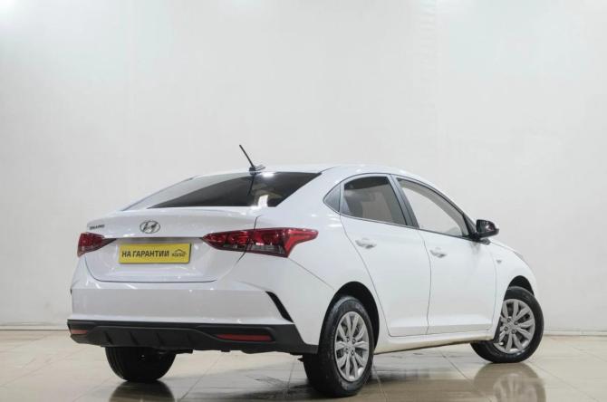 Hyundai Solaris II Рестайлинг с пробегом 2021 года, цена 1 199 000 рублей, 115000 км, седан, Автокод Объявления